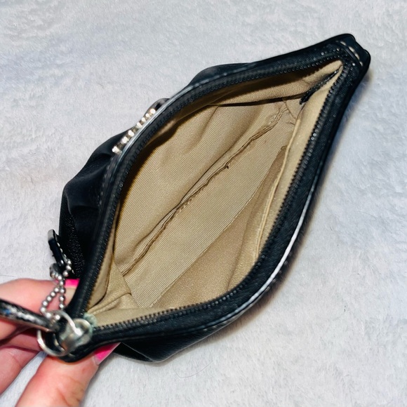 Coach Black Leather Pleated Wristlet - Picture 5 of 8